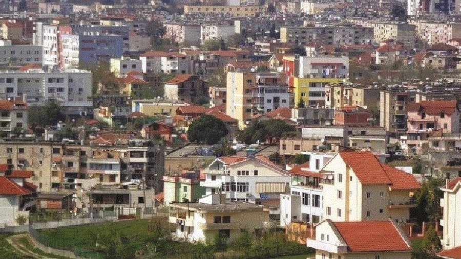 Mbyllen hetimet për ish-drejtoreshën e Kadastrës në