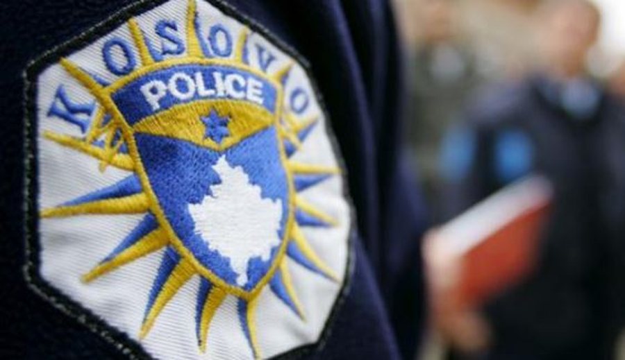 Kosovë, Policia gjen armë dhe municione në Mitrovicën e