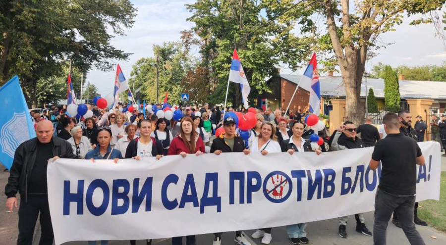Kundëprotestë nga mbështetësit e Vuçiç, nisin