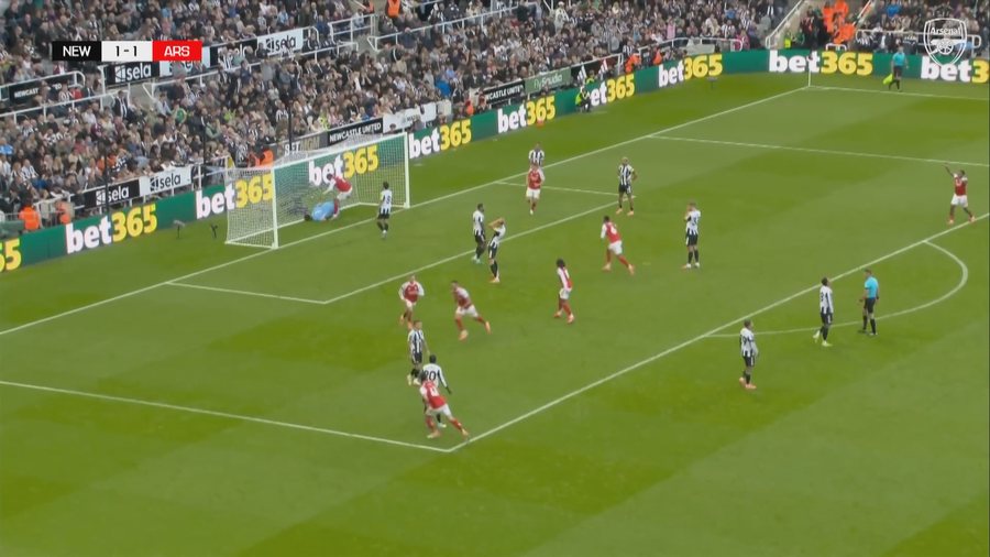Arsenal fiton me Newcastle dhe mbetet në ndjekje të Liverpool