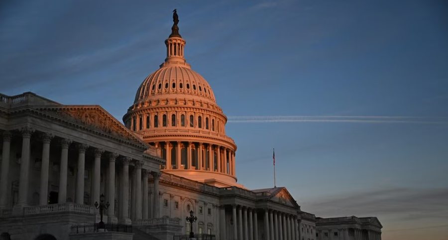 Qeveria amerikane buzë mbylljes së parë pas gati shtatë
