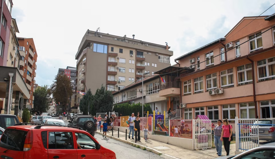 Komuniteti serb në Kosovë kërkon pezullimin e zbatimit të