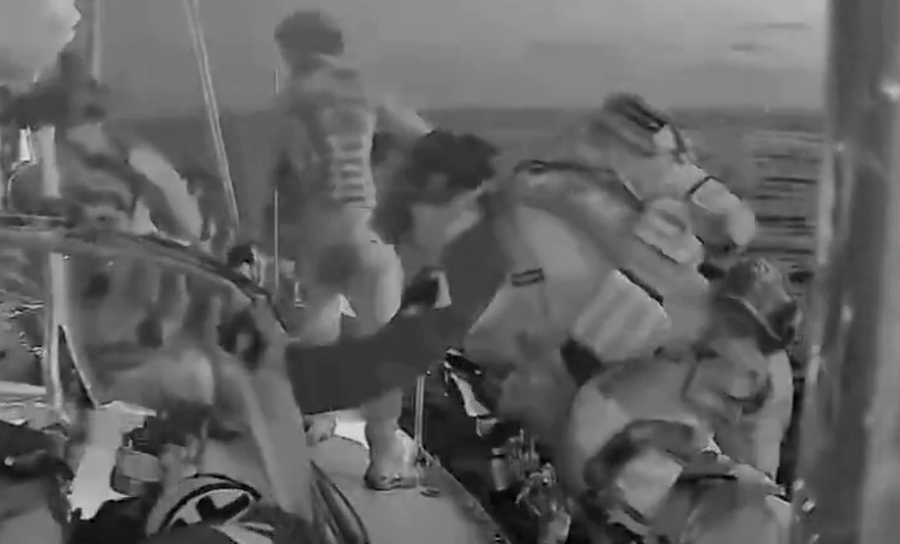 Kapen 18 anije të flotlijes për në Gaza, momenti kur ushtria