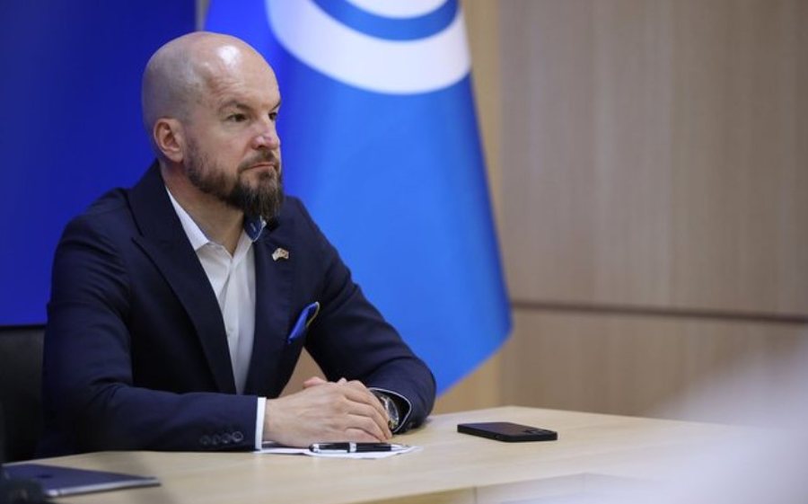 Alfred Lela: Pse PD duhet të kandidojë Fatos Lubonjën për