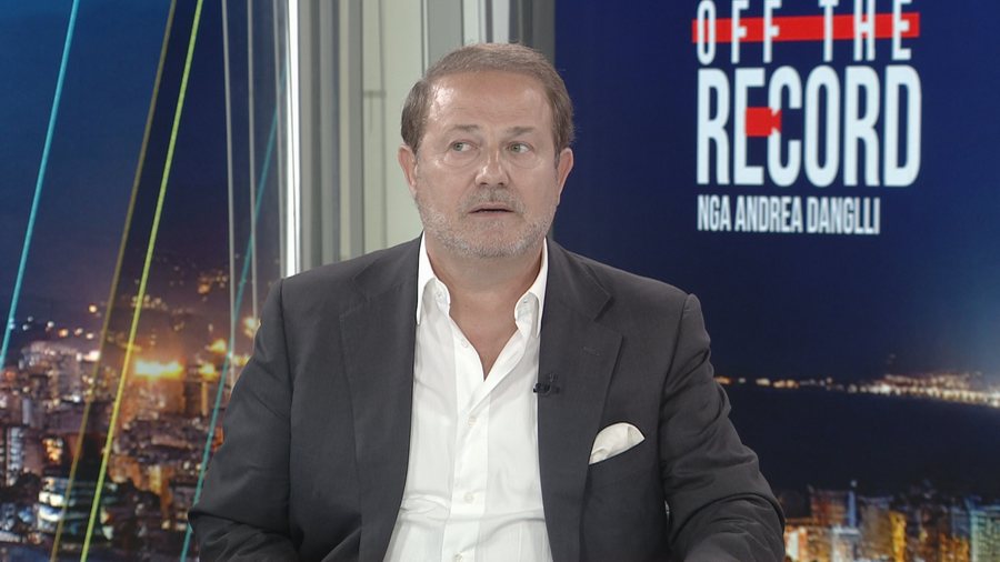 "Shteti sot ra"- Gjin Gjoni kërkon urgjentisht dorëheqjen e