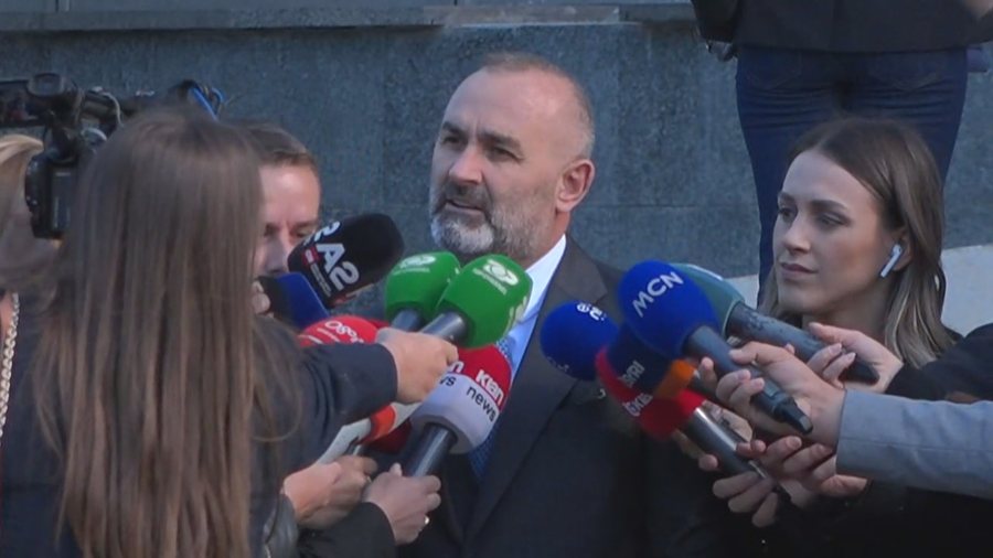 Homazhet për gjykatësin Astrit Kalaja, Ulsi Manja: Akt barbar, kam