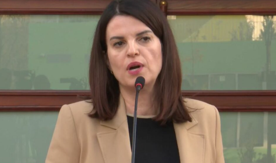 “Opozita po politizon ngjarjen”- Ministrja Koçiu për