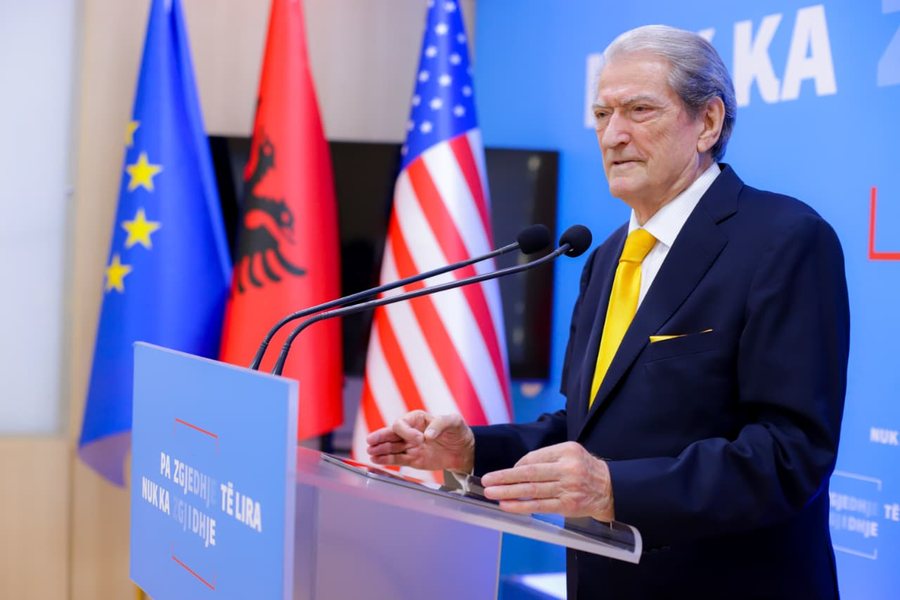 Presidenti reagoi në A2 CNN për vendimin e Kushtetueses, Berisha: Do