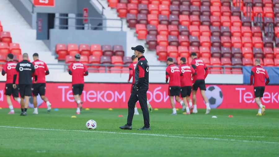 Ndeshja me Serbinë, ekipi i Kombëtares shqiptare niset drejt stadiumit