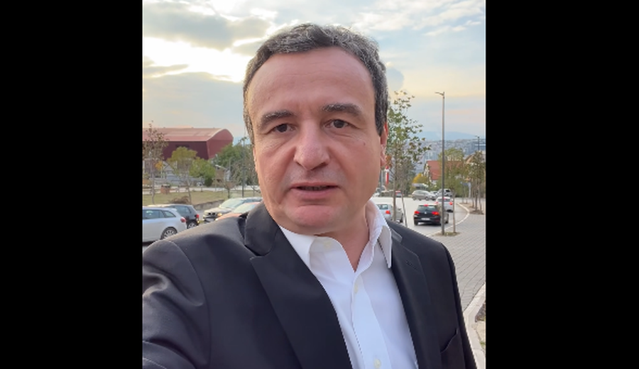 Edhe dy orë nga mbyllja e kutive, Kurti del me mesazh për