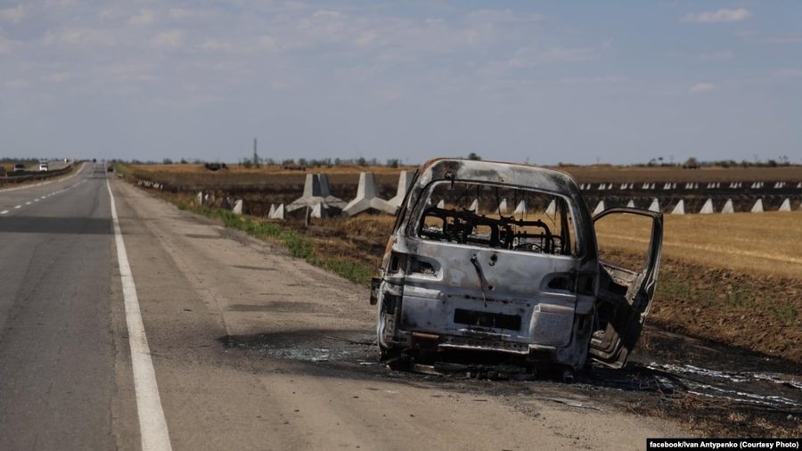Ukraina: Ushtria ruse goditi një autokolonë me ndihma të