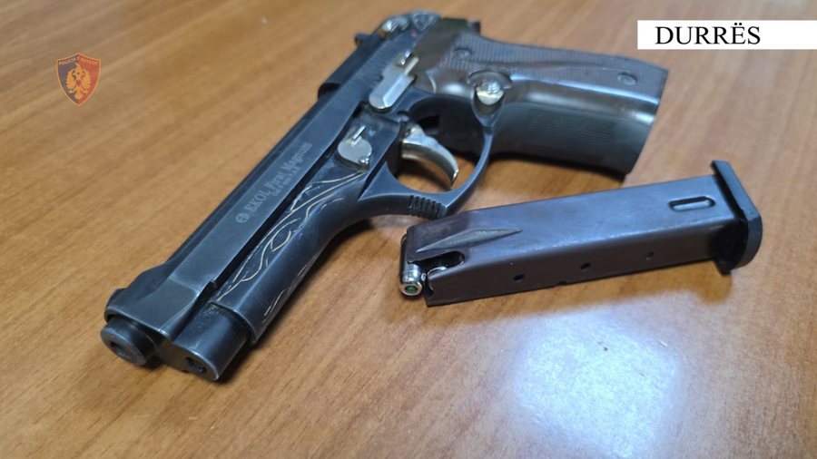 Sherr në Spitallë të Durrësit, dy persona