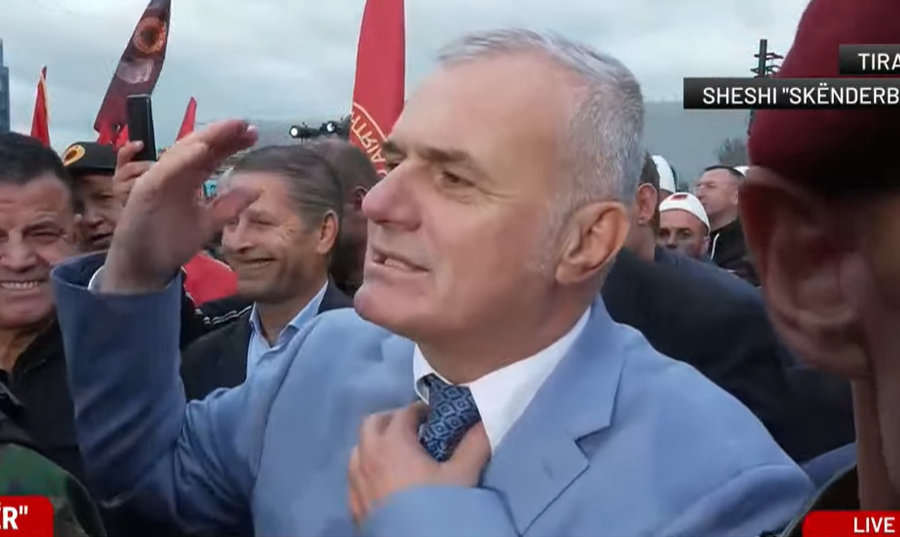 “Liria ka emër”- Bujar Leskaj në protestën në