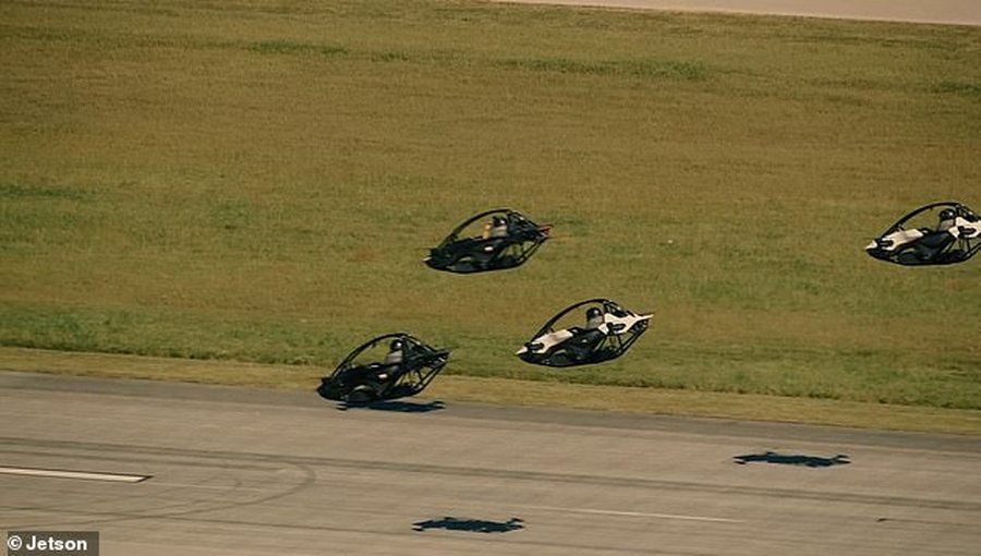 Formula 1 në qiell! Zhvillohen garat e para me makina fluturuese