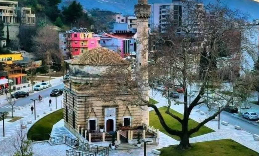 Xhamia e Plumbit qëndron me dyer të mbyllura, Myftinia e Vlorës