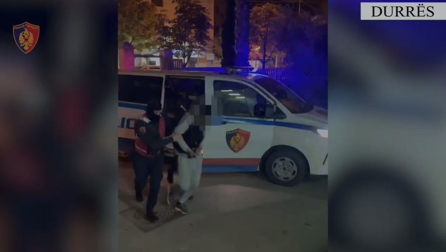 Shpërndante drogë në disa lagje të Durrësit, arrestohet