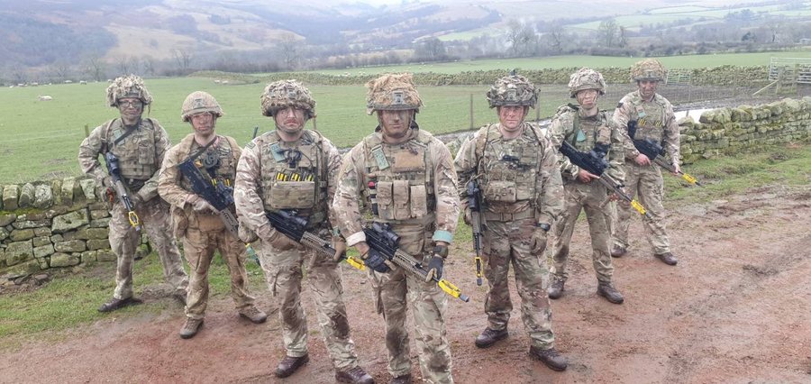 Britania e Madhe zgjat praninë ushtarake në Kosovë deri në