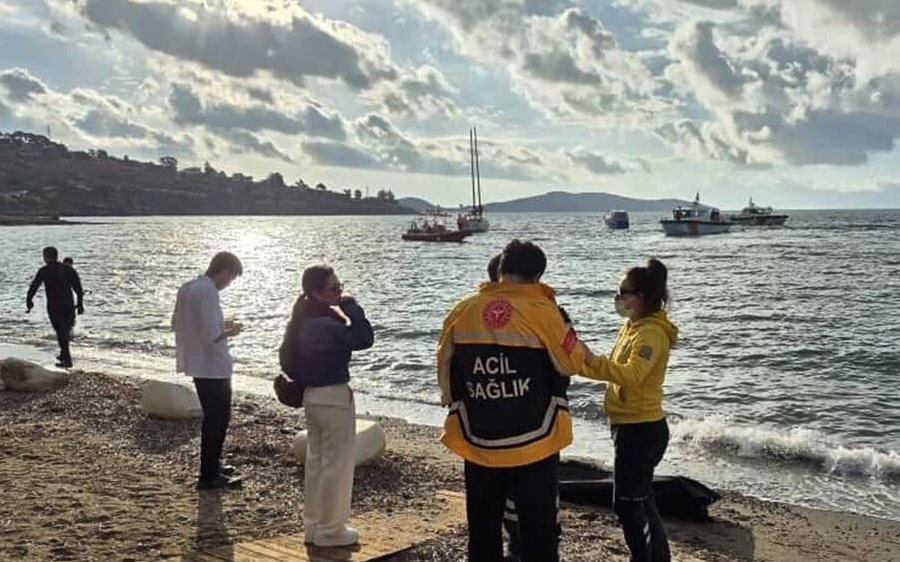 Fundoset varka me migrantë në Turqi, raportohet për të