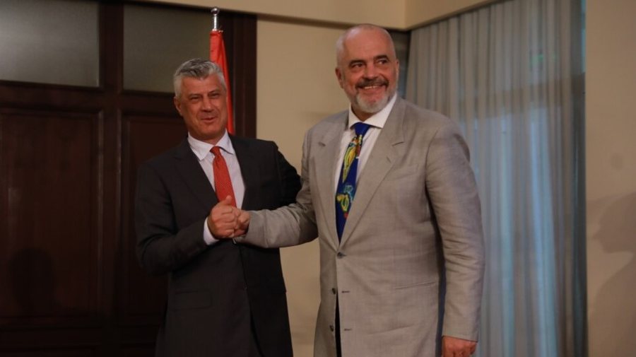 Edi Rama: Shqipsharësit, tifozë të budallakisë patriotike po