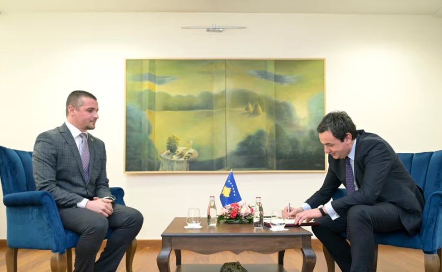 Kurti liron nga detyra zëvendësministrin e Zhvillimit Rajonal, Elldin
