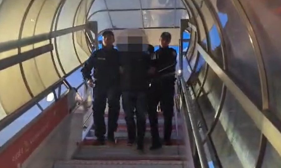 Pastrim parash të një grupi kriminal në Durrës, ekstradohet