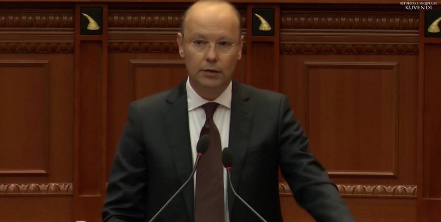 Opozita kërkon shkarkimin e Peleshit, Kaso: Duam që Kuvendit të