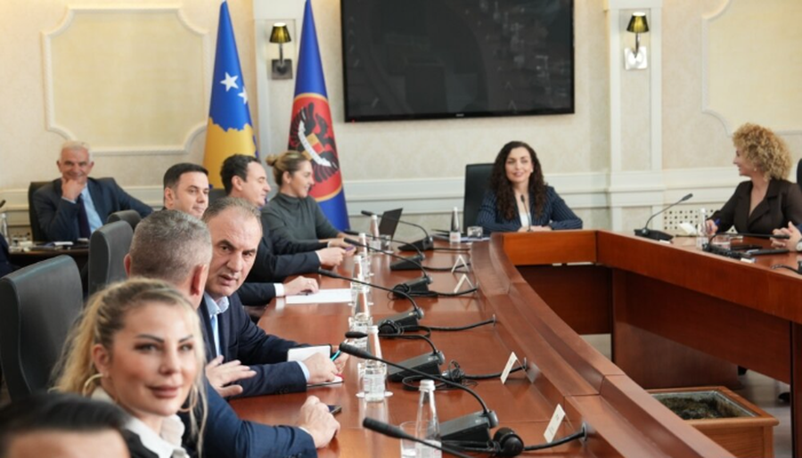 Kriza politike në Kosovë, nis takimi mes Osmanit dhe krerëve