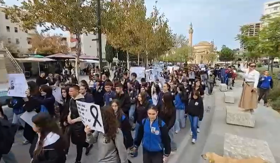Aksidenti i mori jetën 17-vjeçarit, qindra qytetarë të