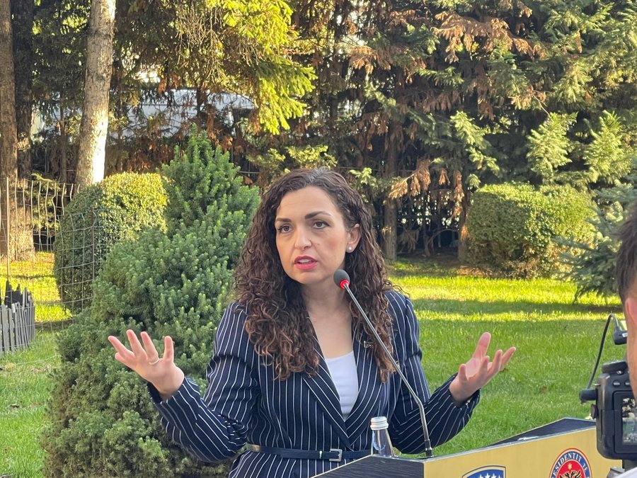 Përfundon takimi i presidentes Osmani me liderë politikë