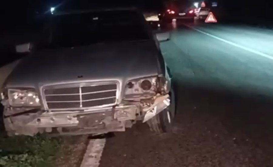 Përplasen dy makina në aksin rrugor Lushnje-Berat