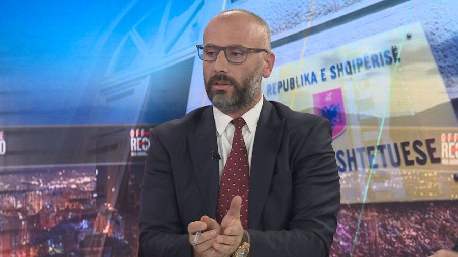 "Veliaj i pafajshëm, s'ka pse jep dorëheqjen"- Faik