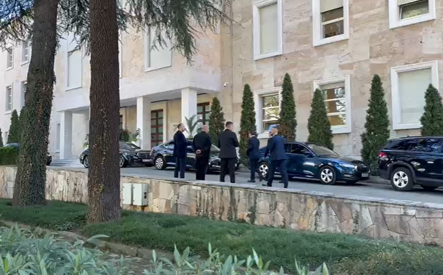 Rama takim në Kryeministri me Peleshin, Ballën dhe krerët