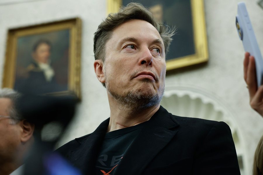 Elon Musk bëhet personi i parë në histori me pasuri 500