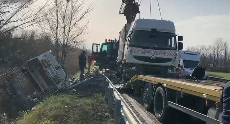 Shkaktoi aksident me vdekje në aksin