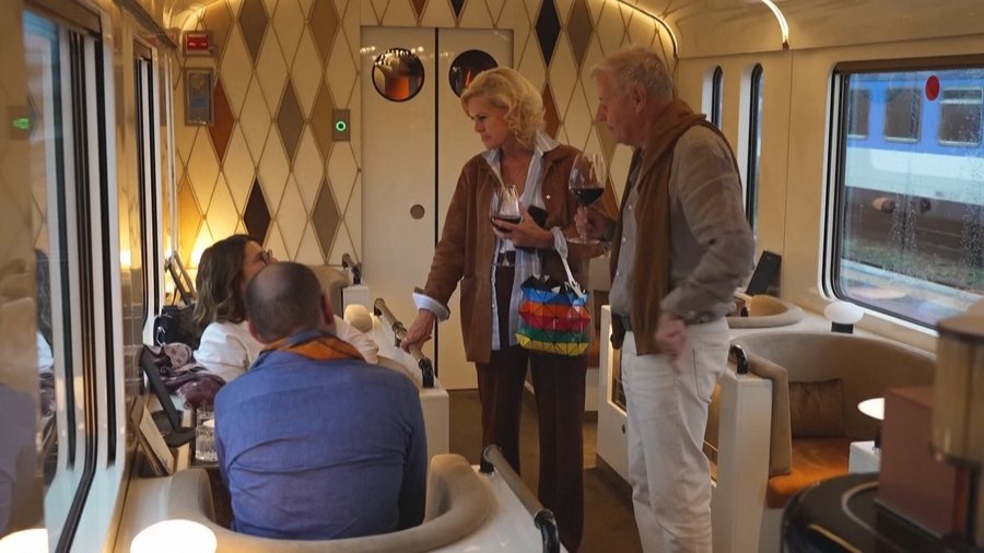 ''La Dolce Vita'', Italia rikthen eksperiencën luksoze