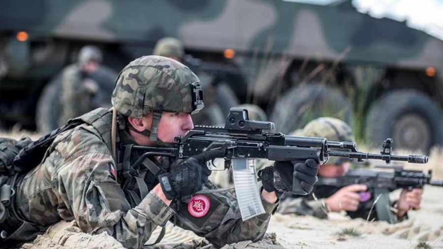 Polonia do t’i stërvitë ushtarakisht rreth 400.000 njerëz