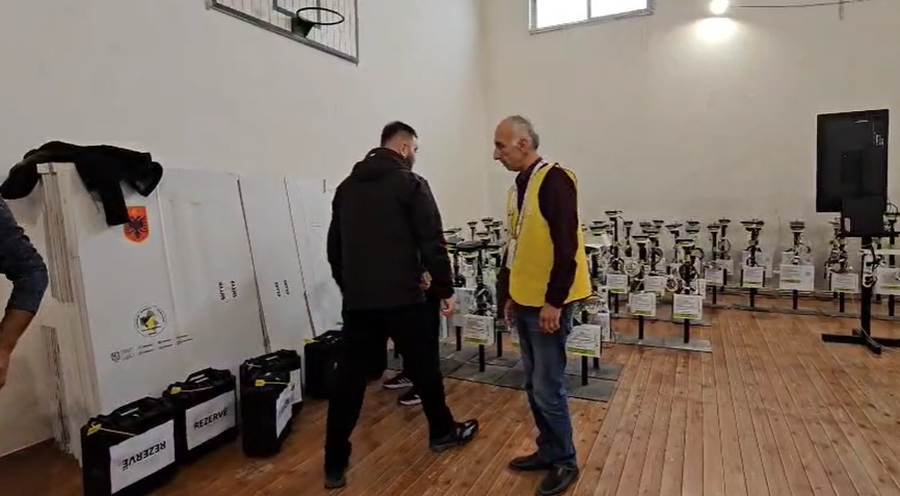 Zgjedhjet e së dielës, mbërrijnë materialet zgjedhore