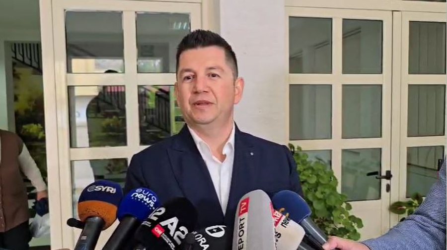 Dionis Sota thirrje vlonjatëve të zgjedhin “djalin e