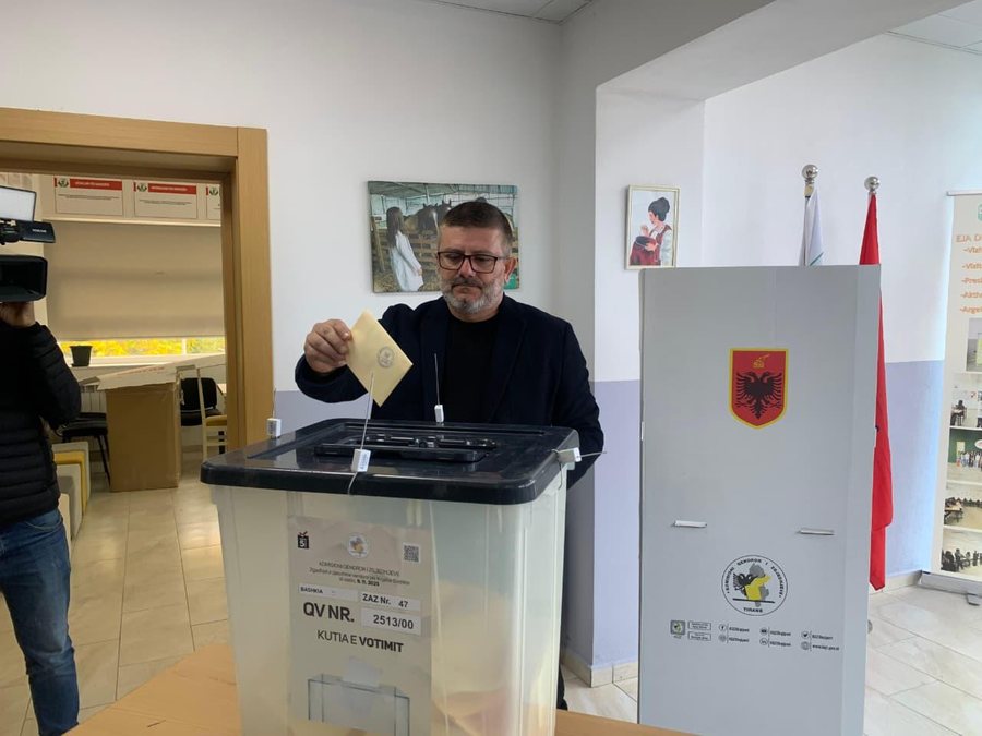 5 orë para mbylljes së kutive, pjesëmarrje e ulët në