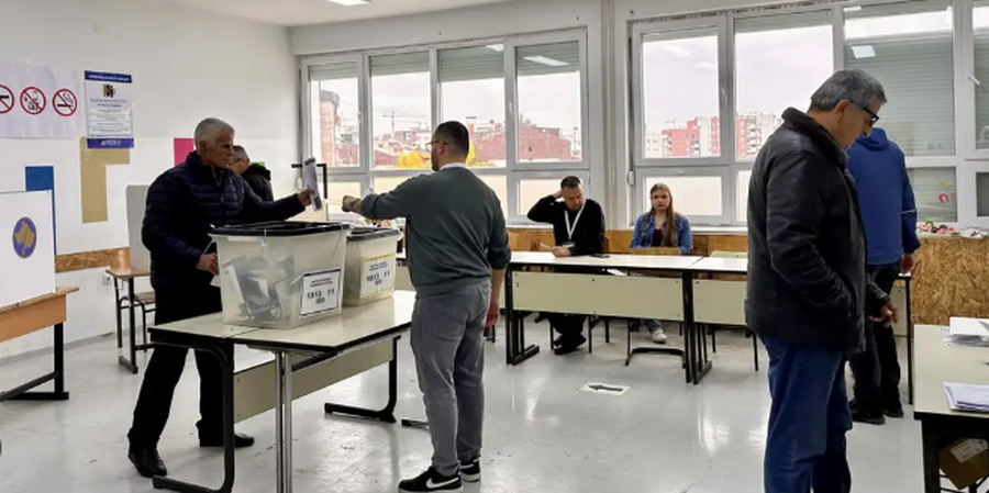 Më pak se dy orë nga mbyllja e kutive në Kosovë,