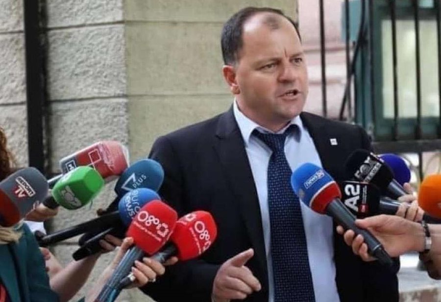 PS fitoi thellë në Berat, Lefter Maliqi: Eno Bozdo jep