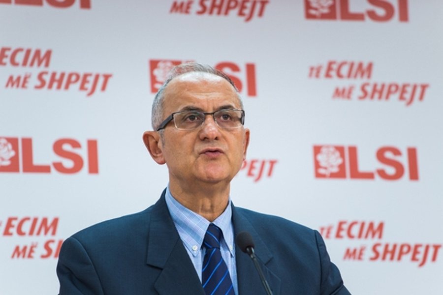 Petrit Vasili: Zgjedhjet janë nul, veç debilët flasin për