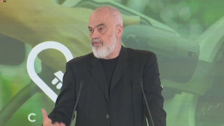 Pika karikimi për automjetet elektrike, Edi Rama dhe Belinda Balluku