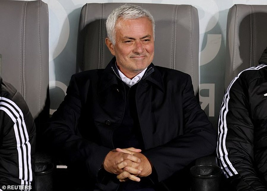 Fenerbahçe e shkarkoi dhe i dha 8,4 milionë euro kompensim, Mourinho