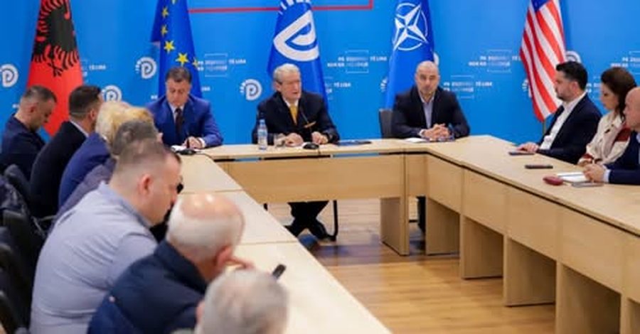 “Toga dorëzohu!”