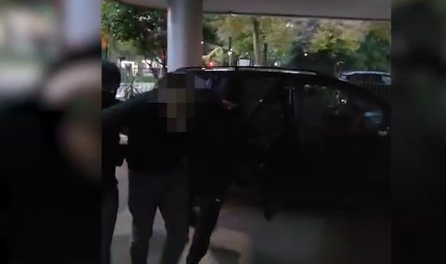 Me profilin e një banke iu vodhi miliona qytetarëve, arrestohet