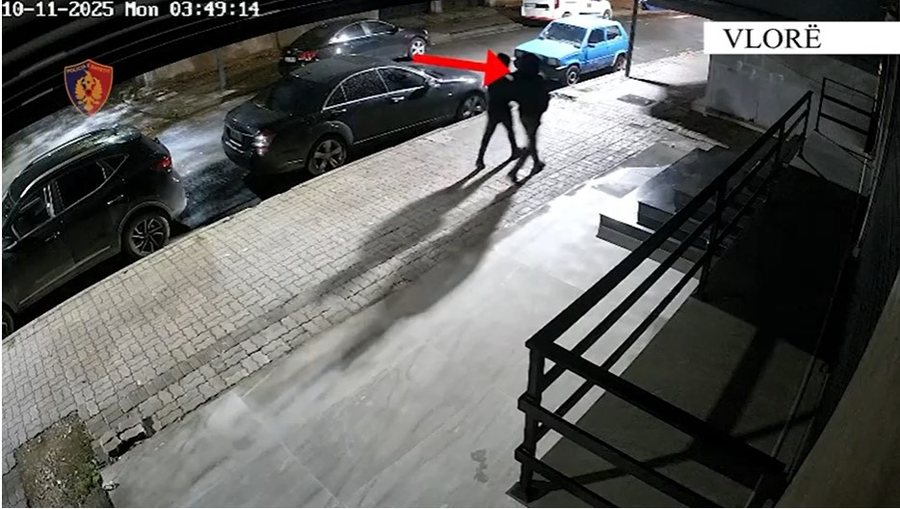Dogjën qëllimisht dy makina, policia e Vlorës ndjek kamerat dhe