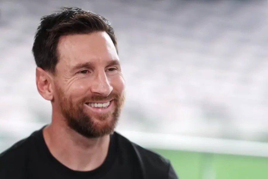 A po kthehet Messi në Barcelonë? Presidenti Laporta jep lajmin