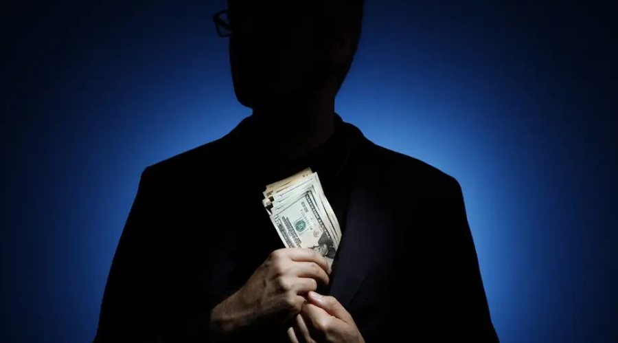 Skandal korrupsioni në Ukrainë