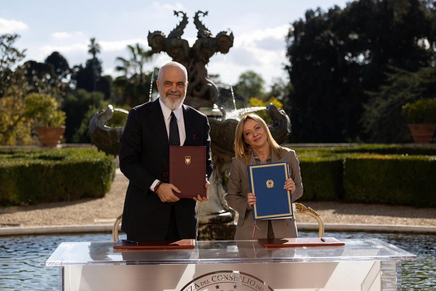 Shqipëria dhe Italia firmosin 16 marrëveshje, 8 prej tyre në